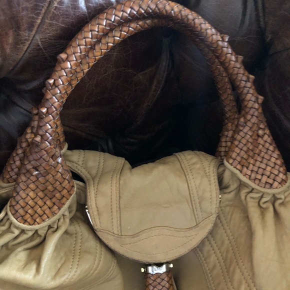 Fendi Authentic Small Spy Leather Tan Bag - Picture 3 of 8